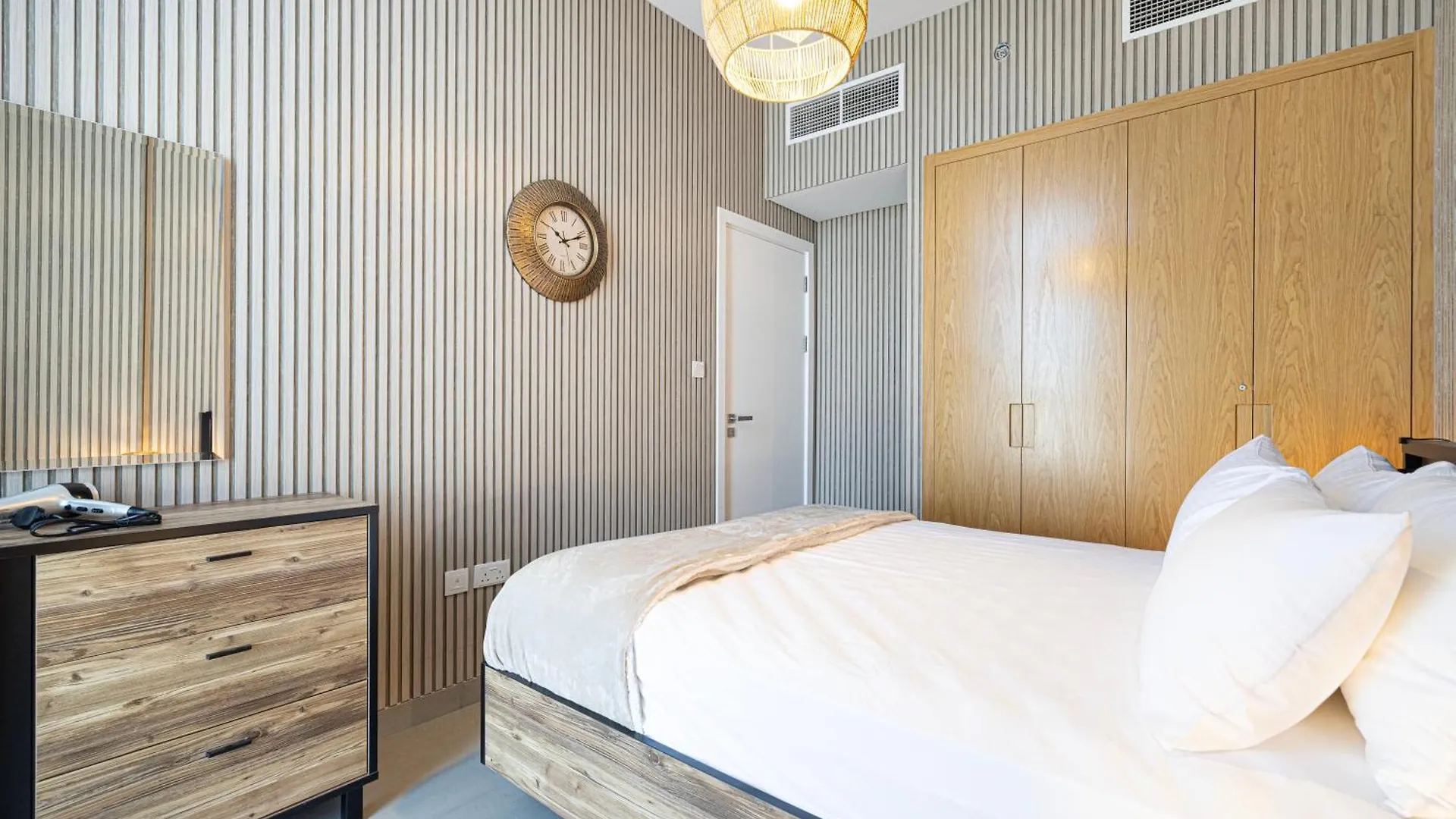 Wonderful Whole Apartment In Sharjah - Aura