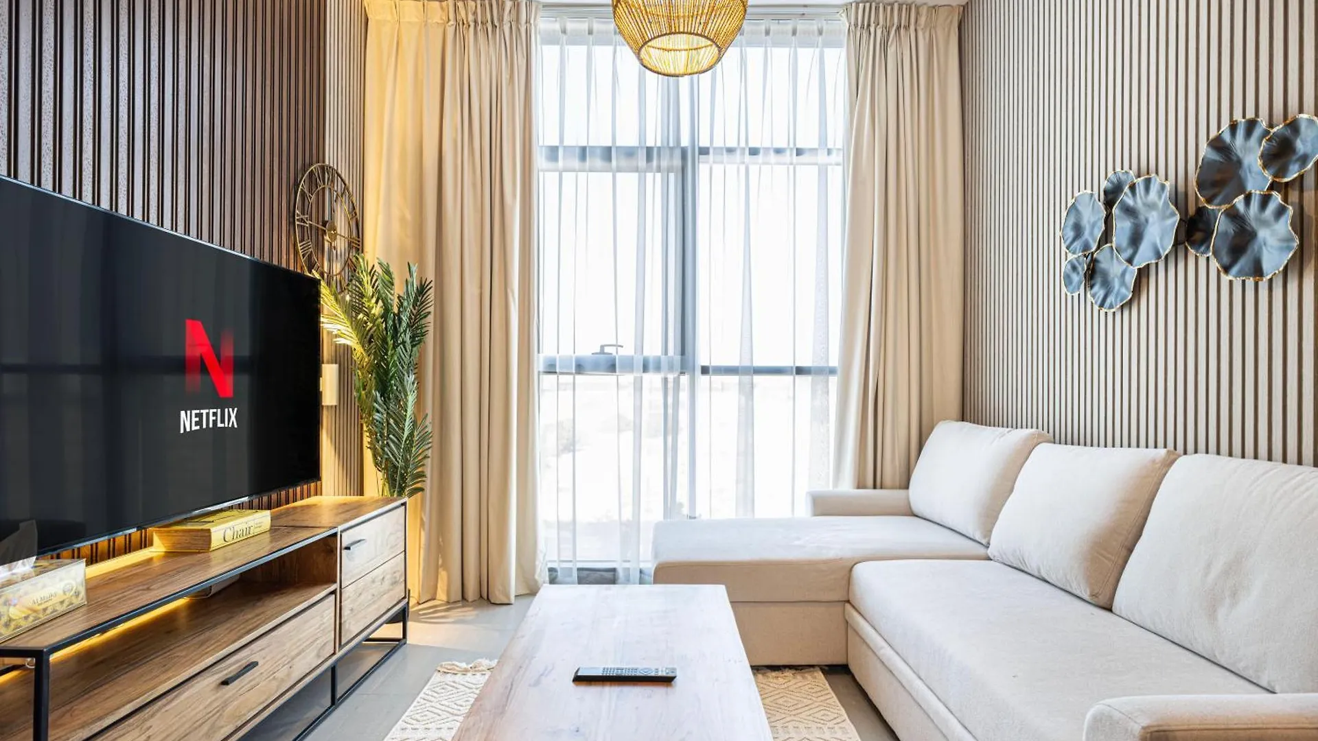 Wonderful Whole Apartment In Sharjah - Aura