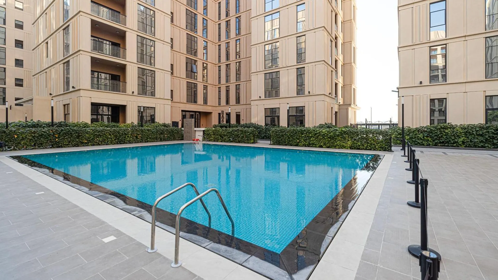 Wonderful Whole Apartment In Sharjah - Aura